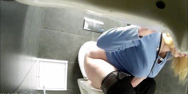 Wifey pissing bathrooms jerking