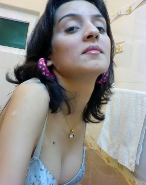 best of Desi pics girl boobs small