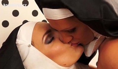 Lesbian nuns kiss pics