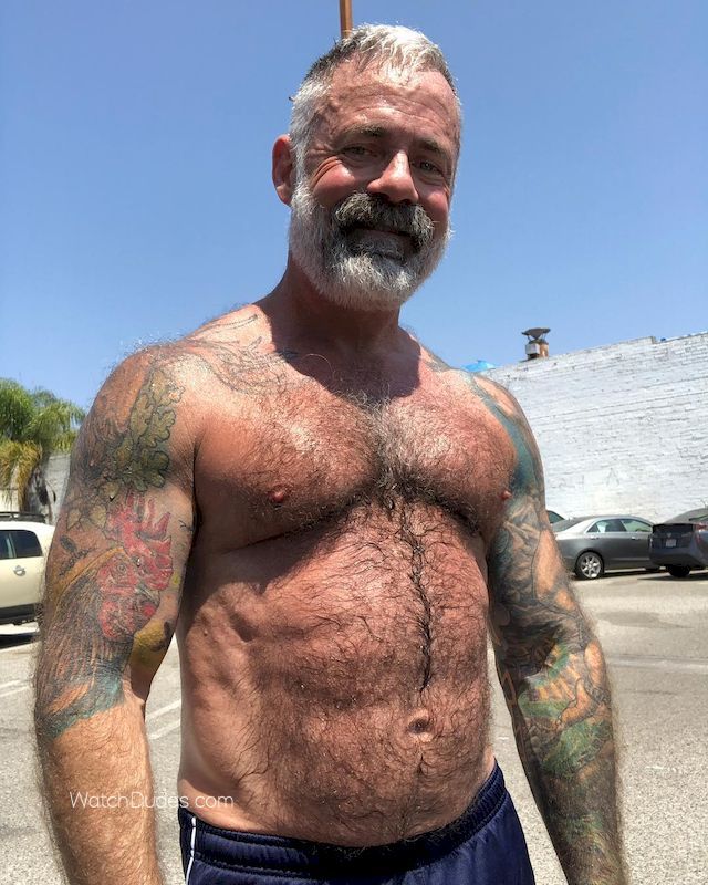 Naked hot mature man pics