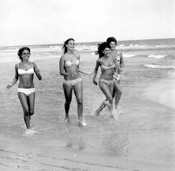 ZB reccomend 1960 s bikini models