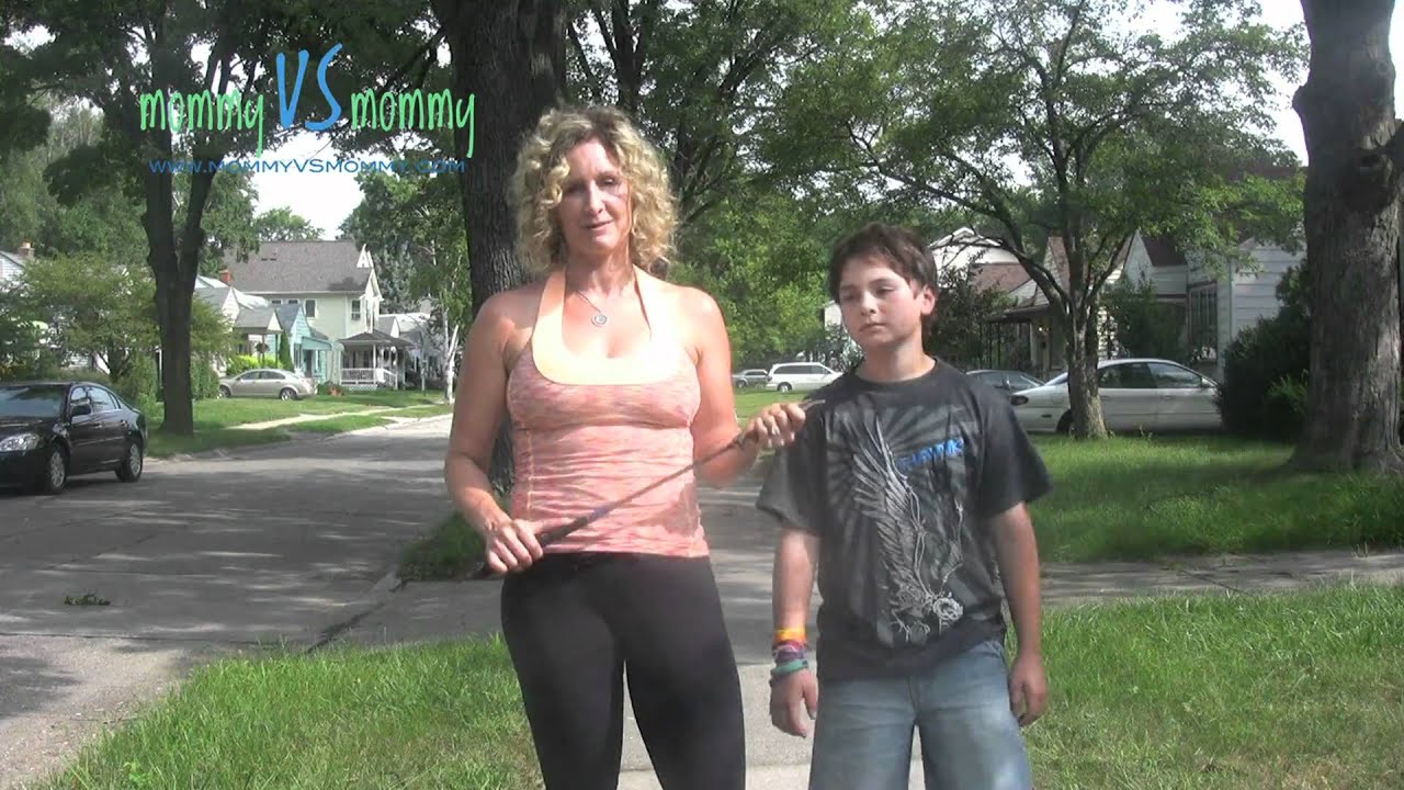 Moms who spank boys