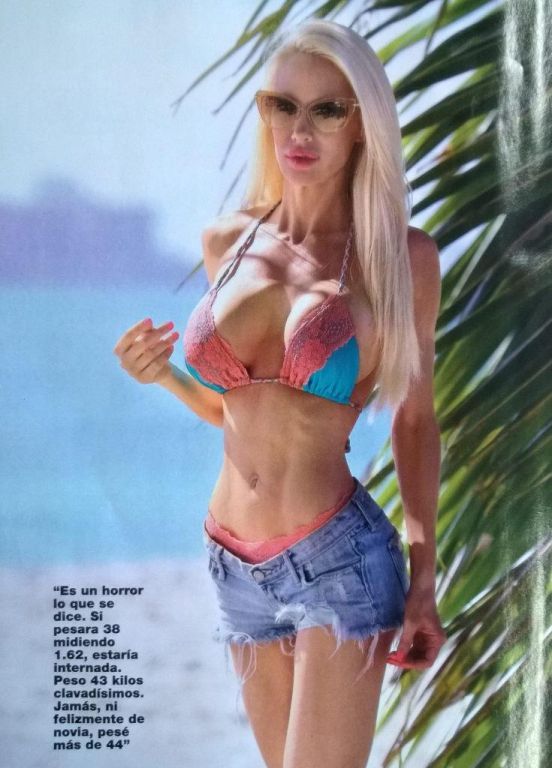 Cadillac reccomend Luciana salazar en bikini