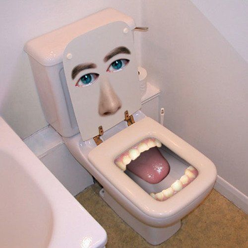 Toilet cunt lips