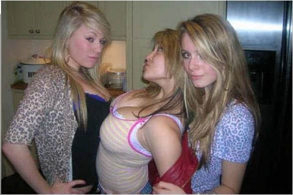 Two lesbians double dildo dp