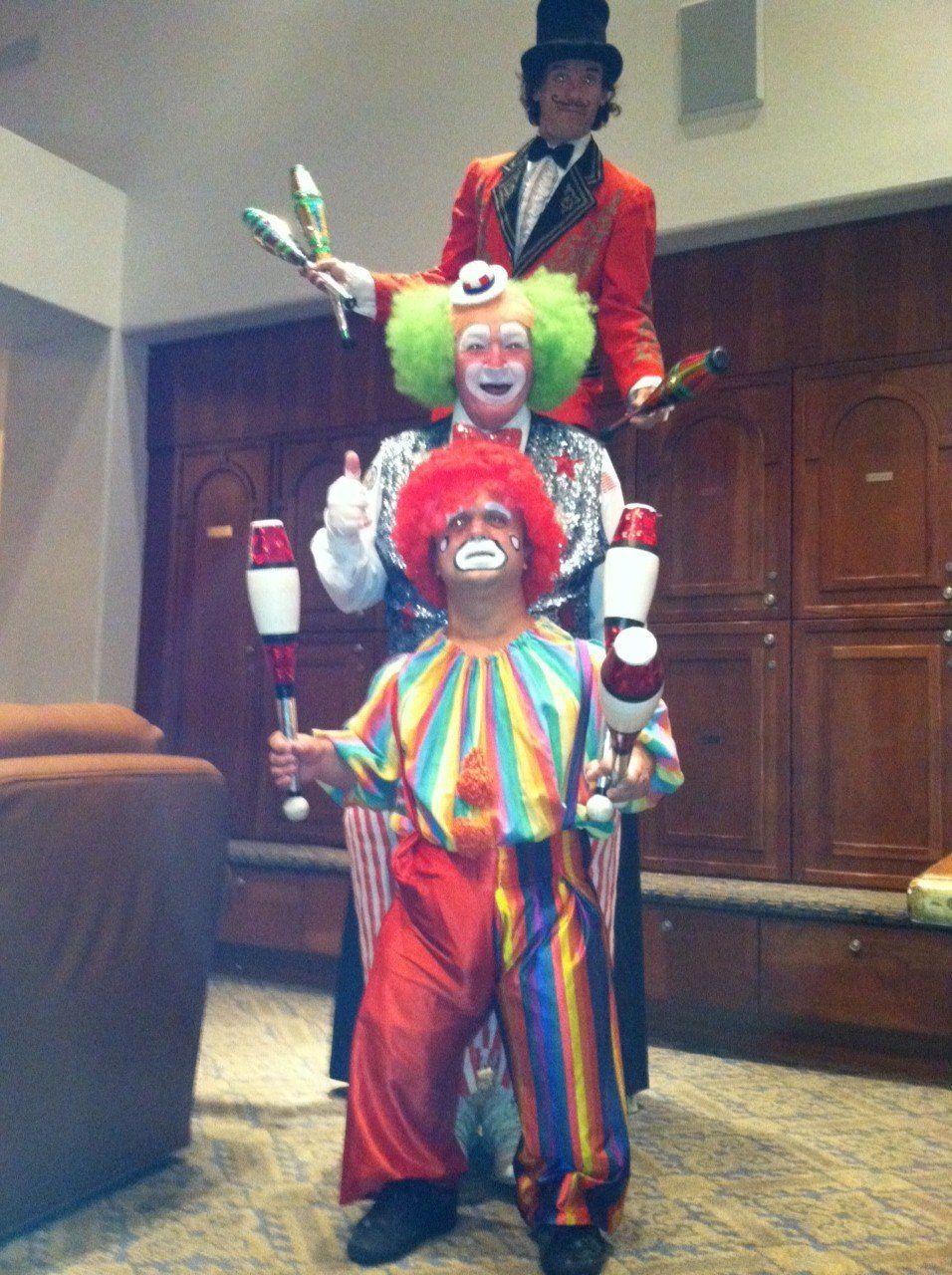 Boomerang reccomend Pictures of midget clowns