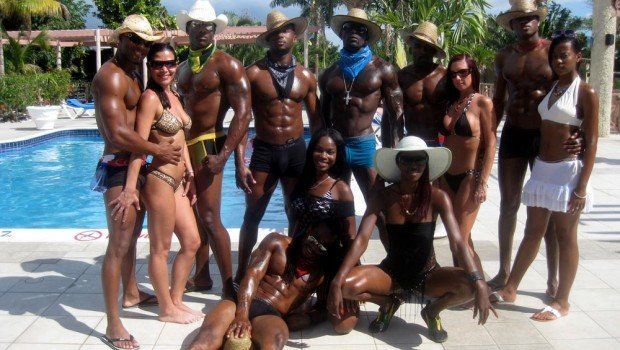 caliente resort swinger groups Porn Photos