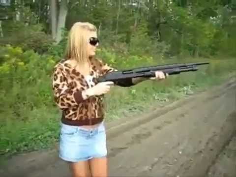 Amateur girls with guns