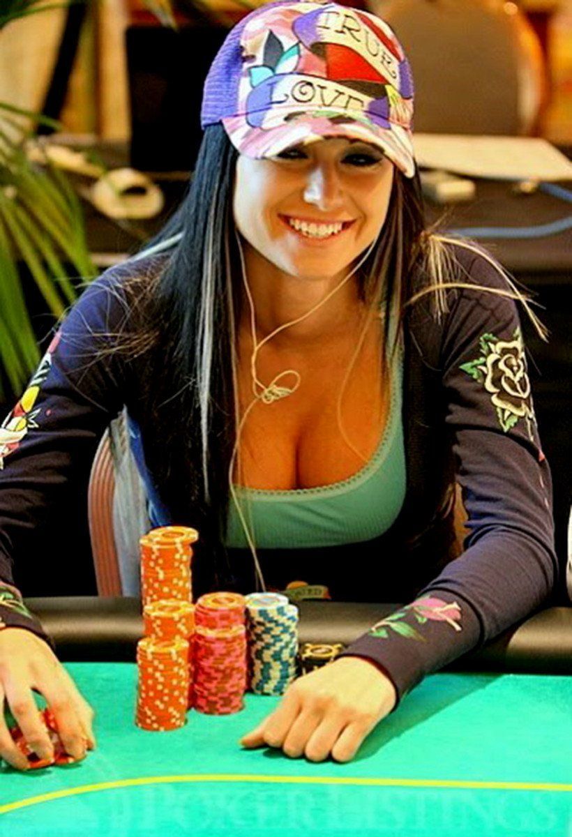 Free older playing poker strip woman pic