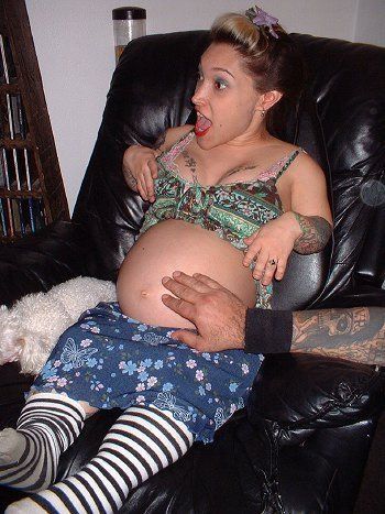 Pregnant midget pics.
