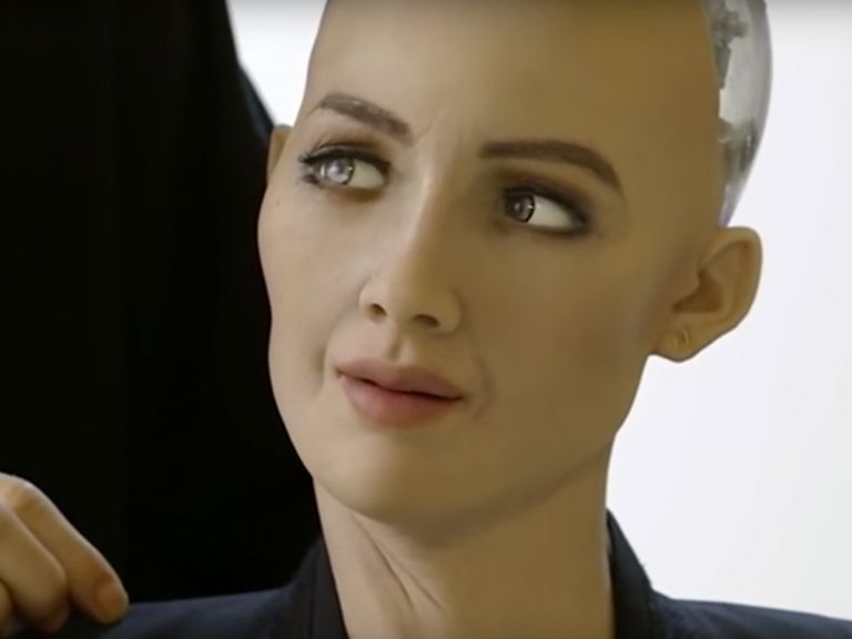 Robot imitates facial movements