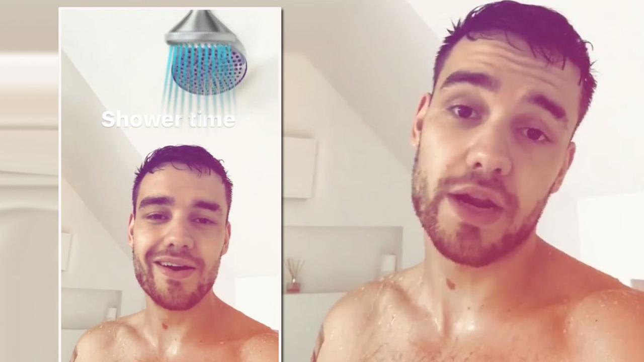 girls naked in shower video